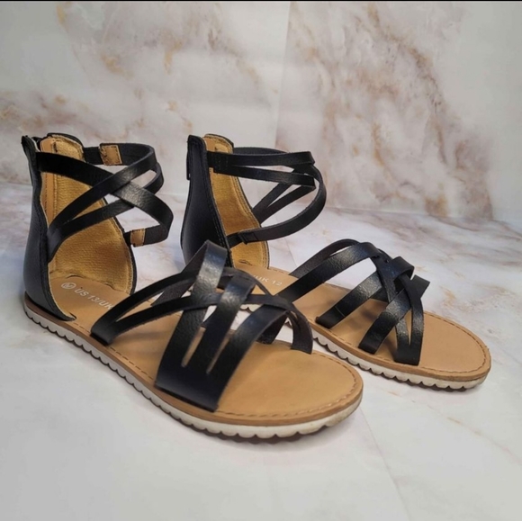 Girls gladiator sandals (both pairs) - Picture 6 of 10